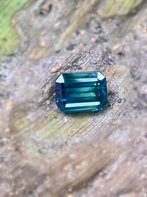 Green Blue Parti Sapphire